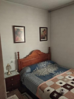 Casa entera con terraza interior silla